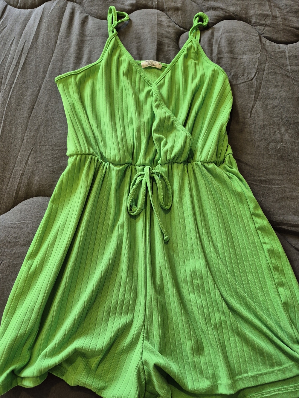 Ardene Green Ribbed Sleeveless Romper with Drawstring - Picture 4 of 5